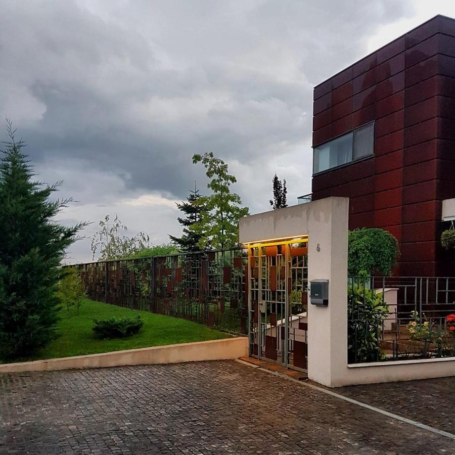 Kubiq Residence Giarmata Екстер'єр фото