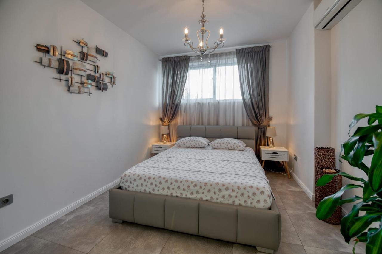 Kubiq Residence Giarmata Екстер'єр фото