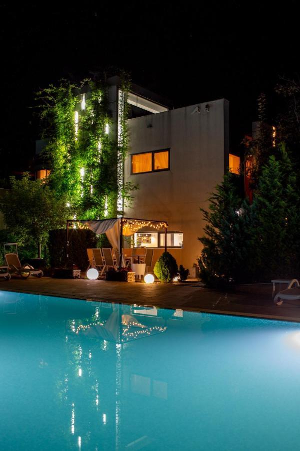 Kubiq Residence Giarmata Екстер'єр фото