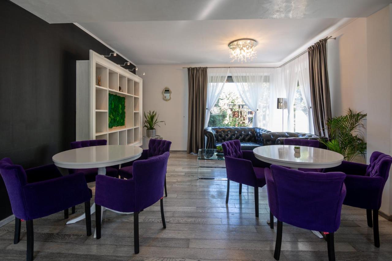 Kubiq Residence Giarmata Екстер'єр фото